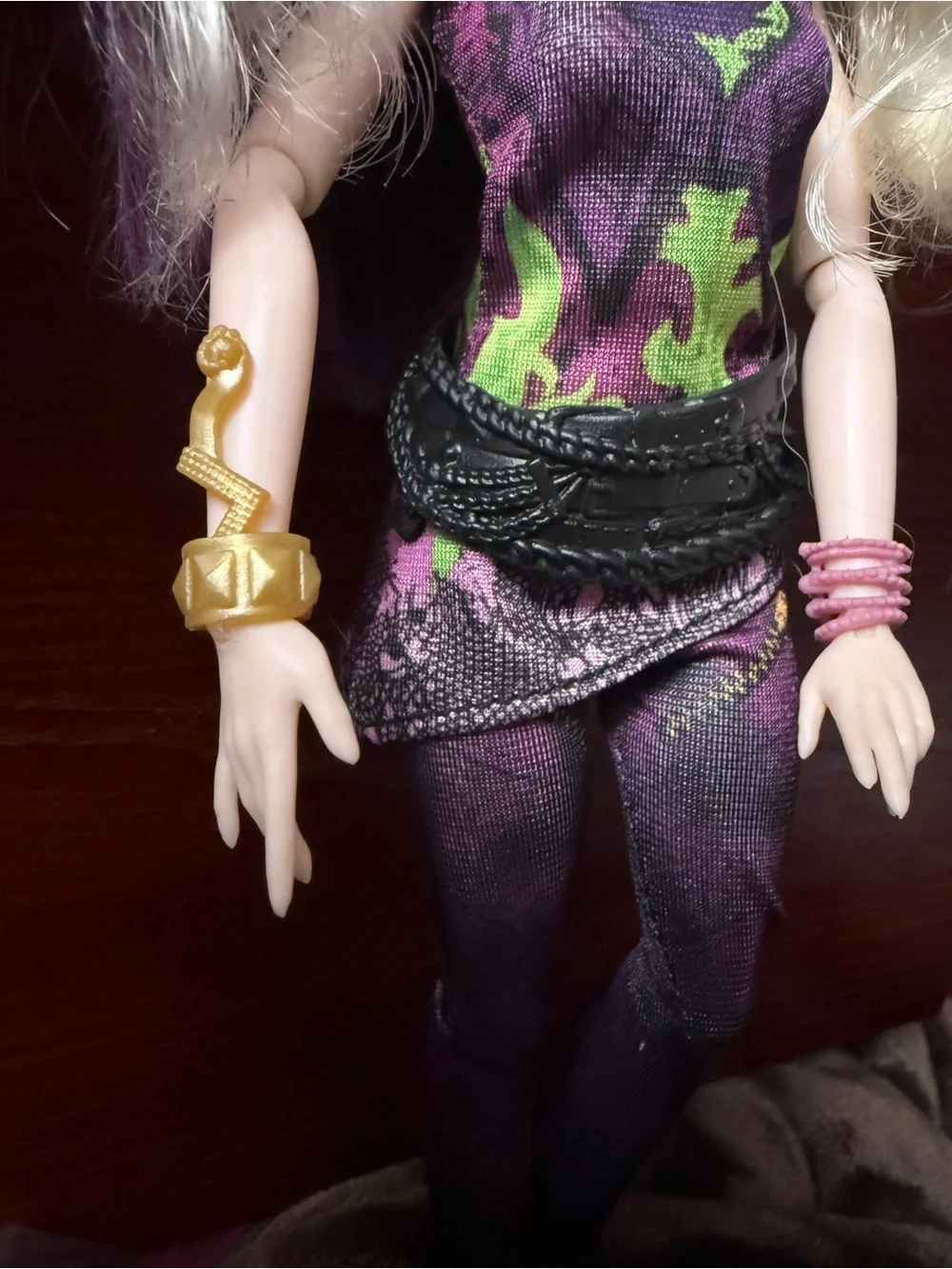 Descendants 2 Mal Fashion Doll Hasbro Blonde and Purple Hair